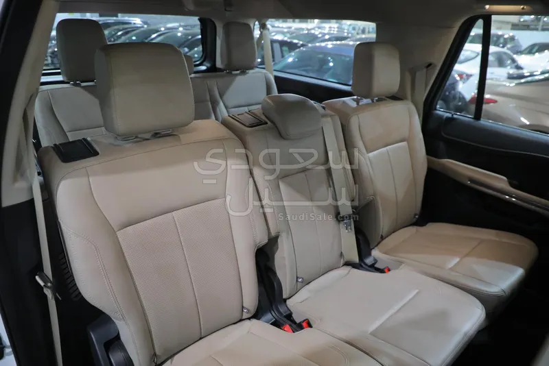 2024 فورد اكسبيديشن اكس ال تي