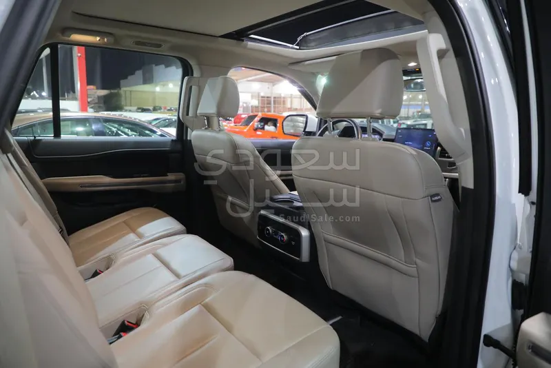 2024 فورد اكسبيديشن اكس ال تي