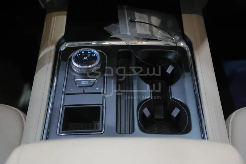 2024 فورد اكسبيديشن اكس ال تي