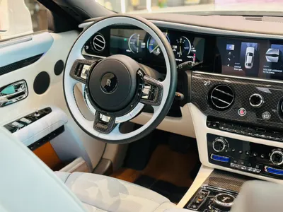 2025 رولز رويس قوست بلاك بادج