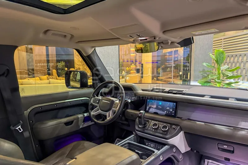 2020 Land Rover Defender S