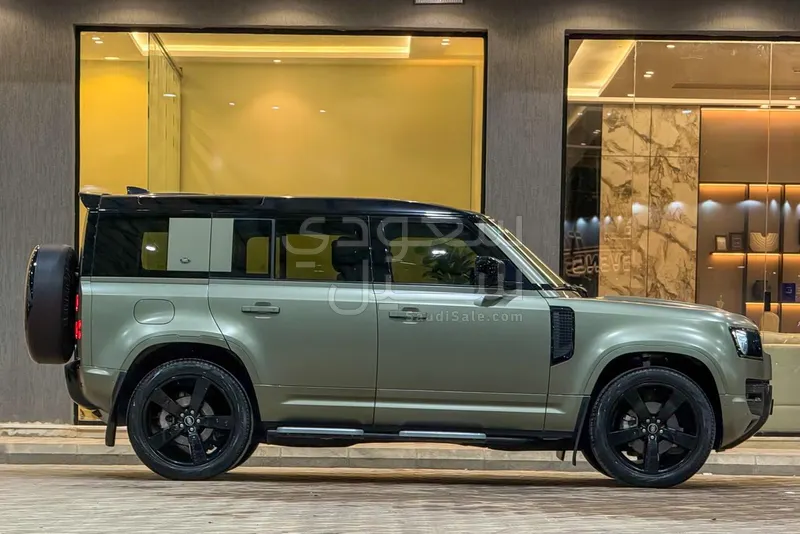 2020 Land Rover Defender S