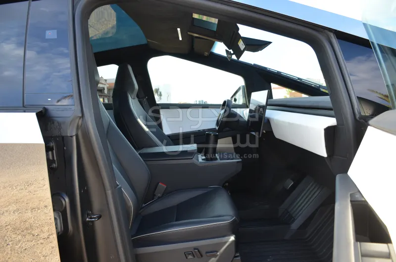 2024 Tesla cybertruck Foundation