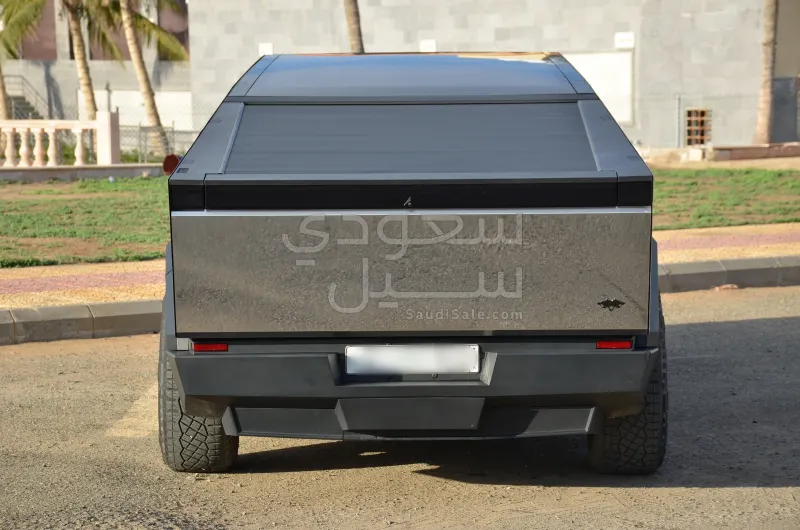 2024 Tesla cybertruck Foundation