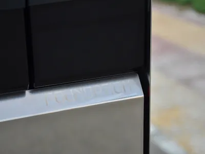 2024 تيسلا سايبر تراك