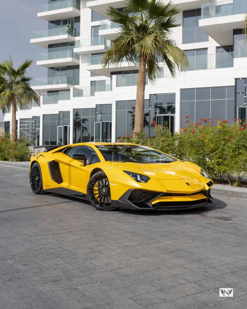 2016 Lamborghini Aventador SV