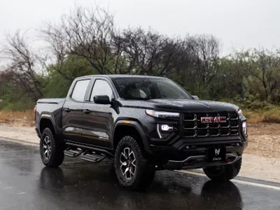 2025 GMC CANYON AT4