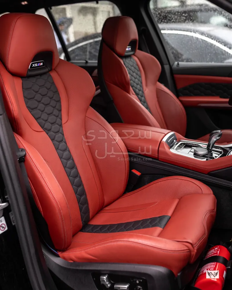 2023 بي ام دبليو الفئة اكس 5 إم كومبيتيشن