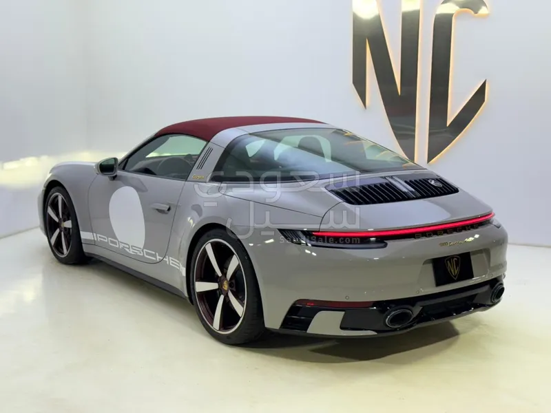 2021 Porsche 911 Targa 4S