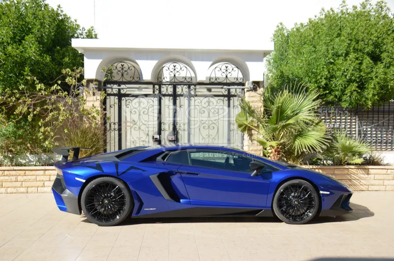 2016 Lamborghini Aventador SV
