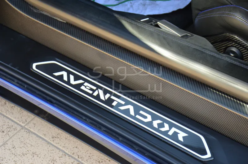 2016 Lamborghini Aventador SV