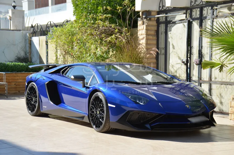 2016 Lamborghini Aventador SV