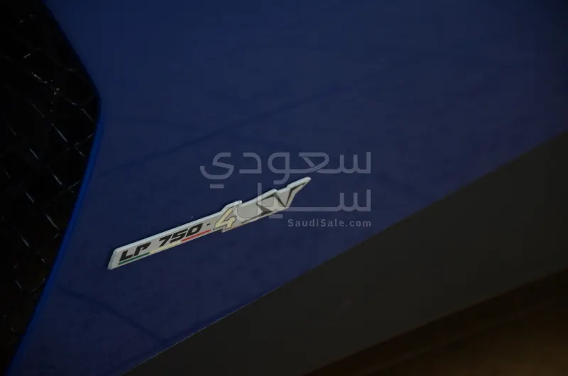 2016 Lamborghini Aventador SV