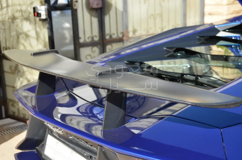 2016 Lamborghini Aventador SV