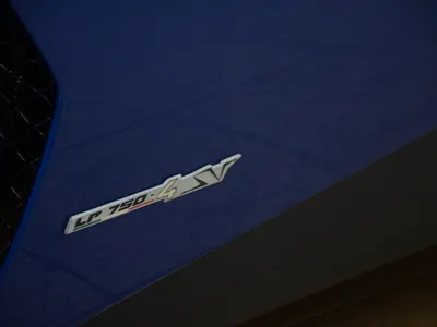 2016 Lamborghini Aventador SV