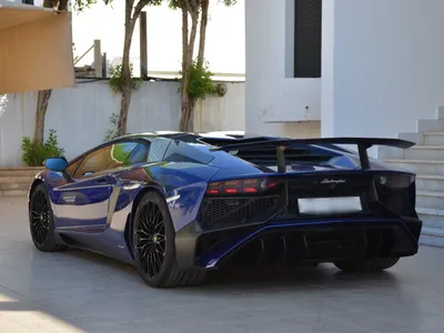 2016 Lamborghini Aventador SV