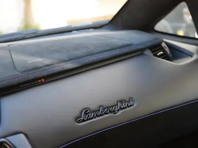 2016 Lamborghini Aventador SV