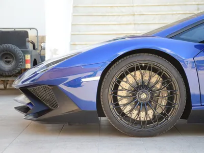 2016 Lamborghini Aventador SV