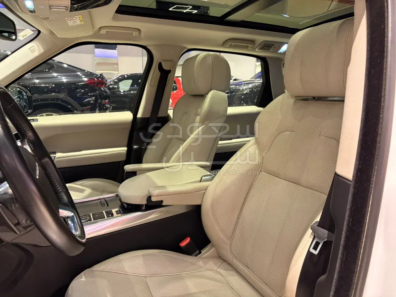 2014 لاند روفر رينج روفر سبورت اوتوبيوجرافي