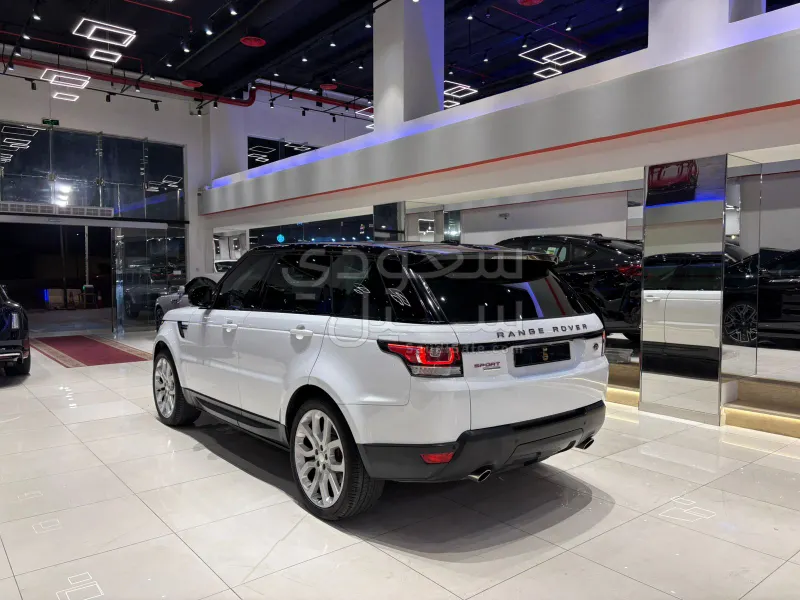2014 لاند روفر رينج روفر سبورت اوتوبيوجرافي