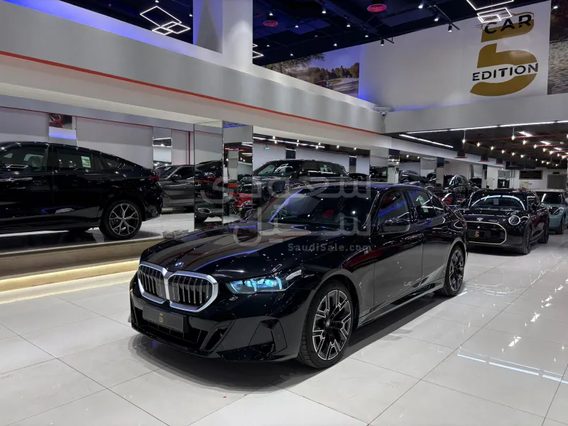 2026 BMW 5 Series 520i Mkit