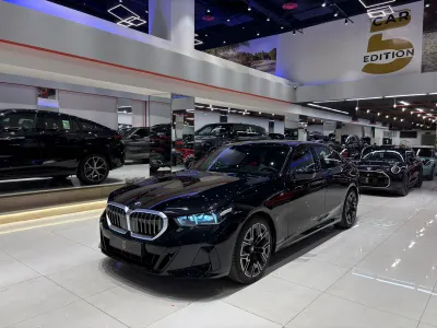 2026 BMW 5 Series 520i Mkit