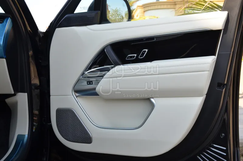2025 Land Rover Range Rover Autobiography