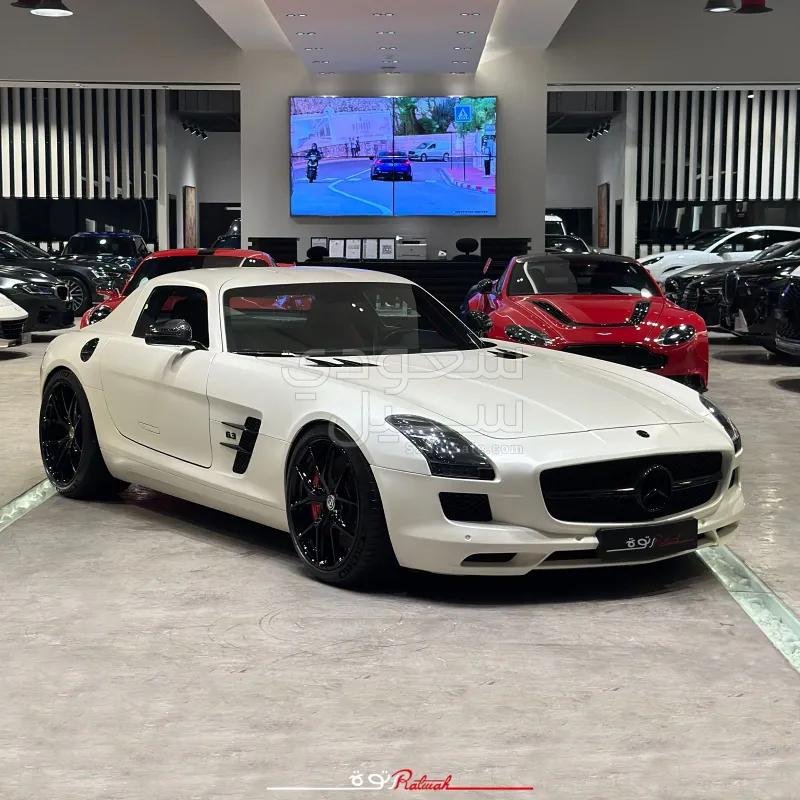 2011 مرسيدس - بنز إس إل إس