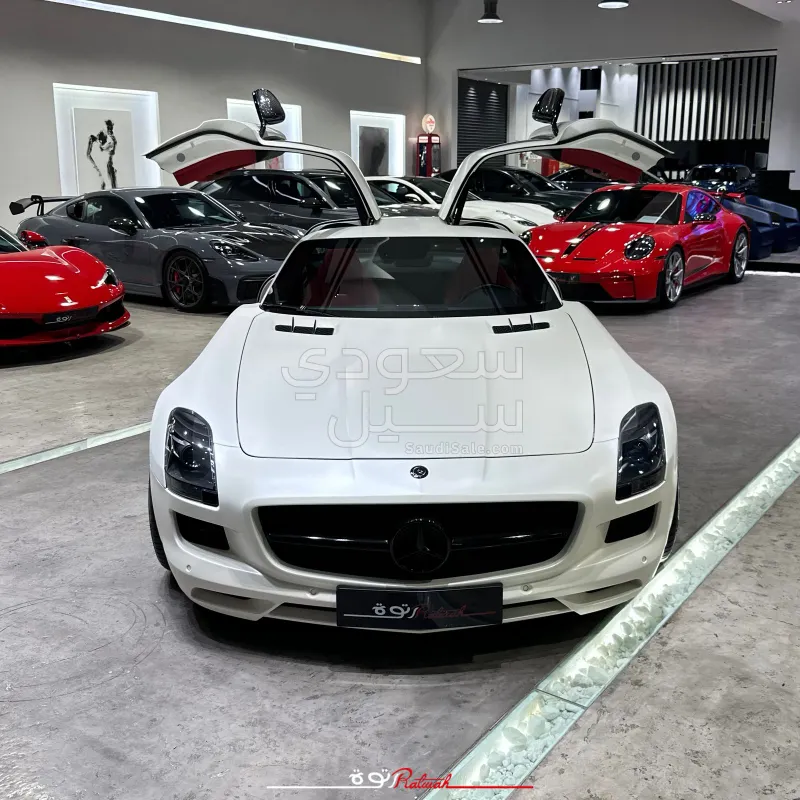 2011 مرسيدس - بنز إس إل إس