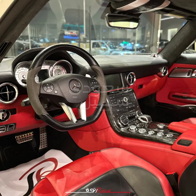 2011 مرسيدس - بنز إس إل إس