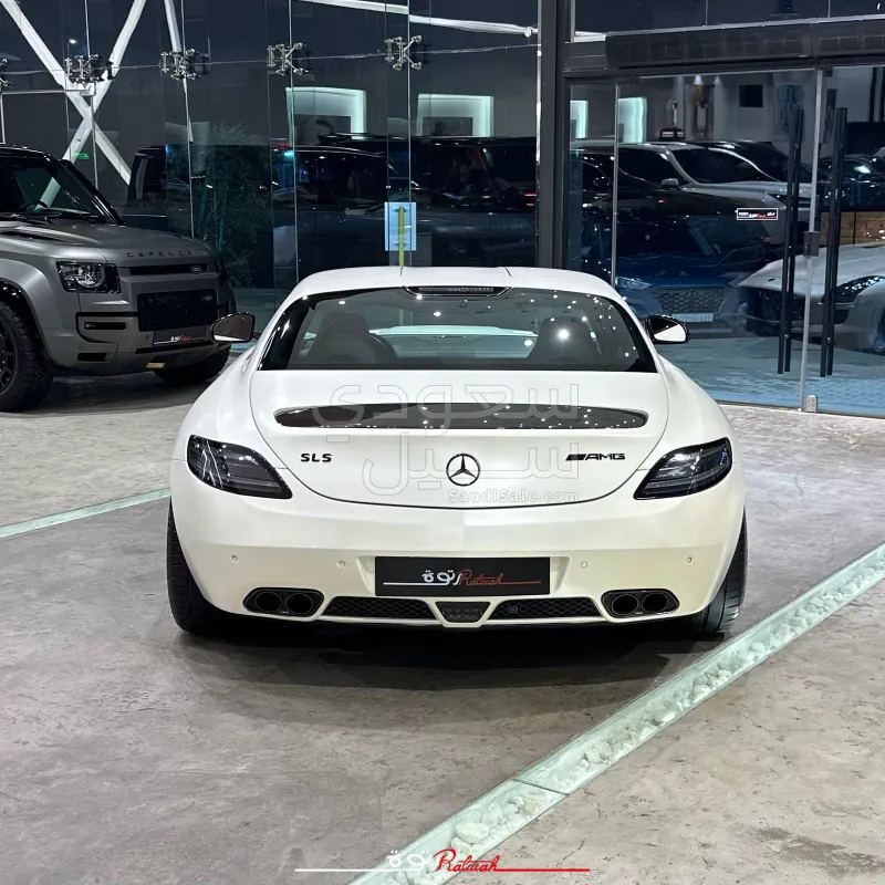 2011 مرسيدس - بنز إس إل إس