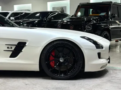 2011 مرسيدس - بنز إس إل إس