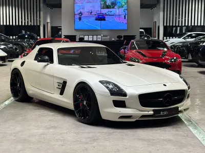 2011 مرسيدس - بنز إس إل إس