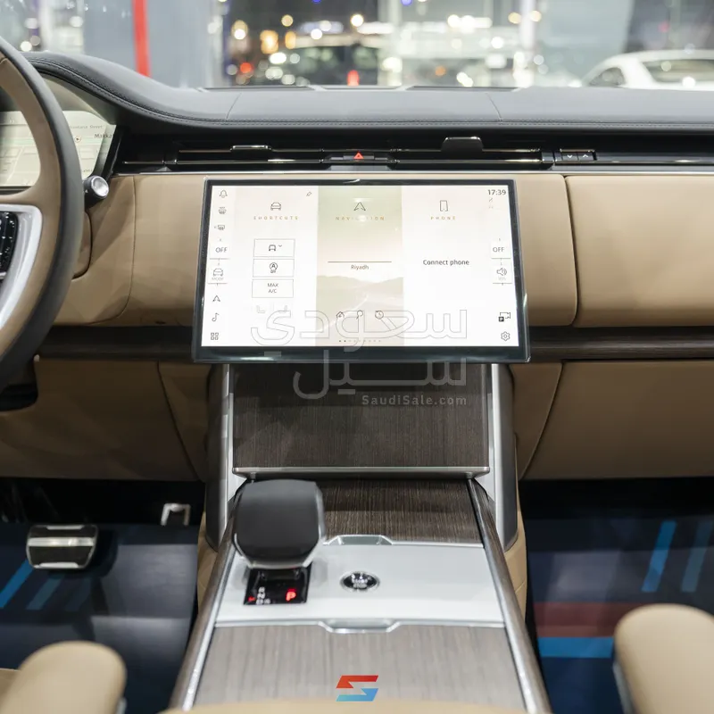 2025 لاند روفر رينج روفر اتش اس اي