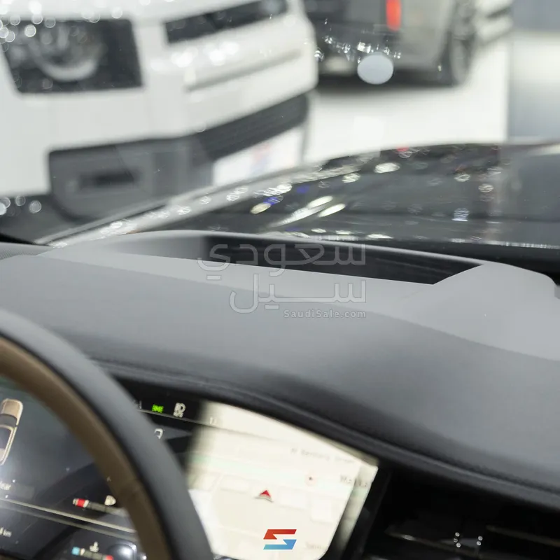 2025 لاند روفر رينج روفر اتش اس اي