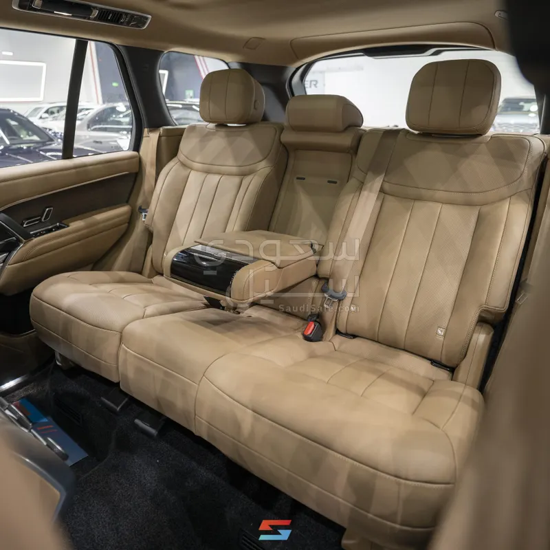 2025 لاند روفر رينج روفر اتش اس اي