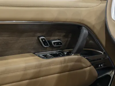 2025 لاند روفر رينج روفر اتش اس اي