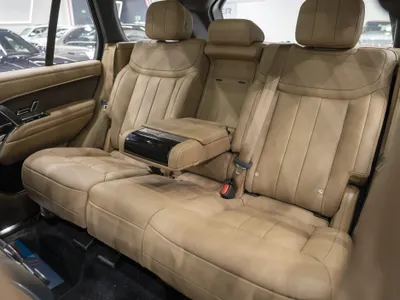 2025 لاند روفر رينج روفر اتش اس اي