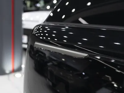 2025 لاند روفر رينج روفر اتش اس اي