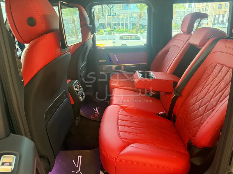 2025 مرسيدس - بنز جي 63 أي إم جي