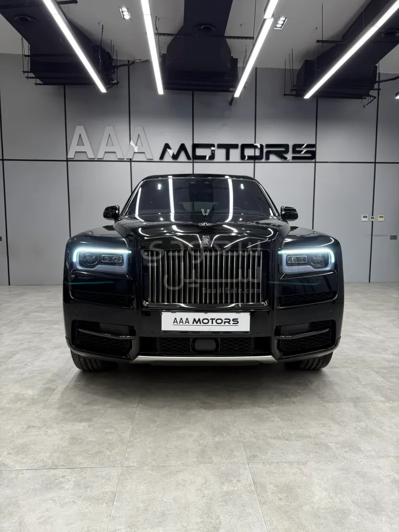 2021 رولز رويس كولينان بلاك بادج