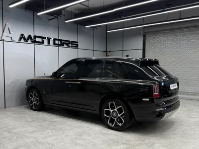 2021 رولز رويس كولينان بلاك بادج