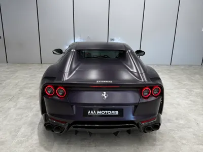 2022 فيراري 812 جي تي اس