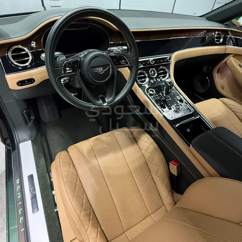 2020 بنتلي كونتيننتل جي تي