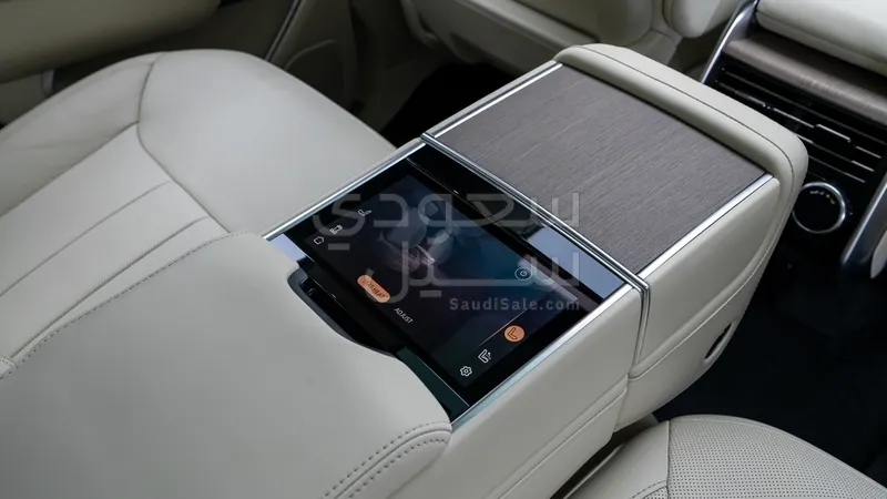 2023 لاند روفر رينج روفر فيرست اديشن