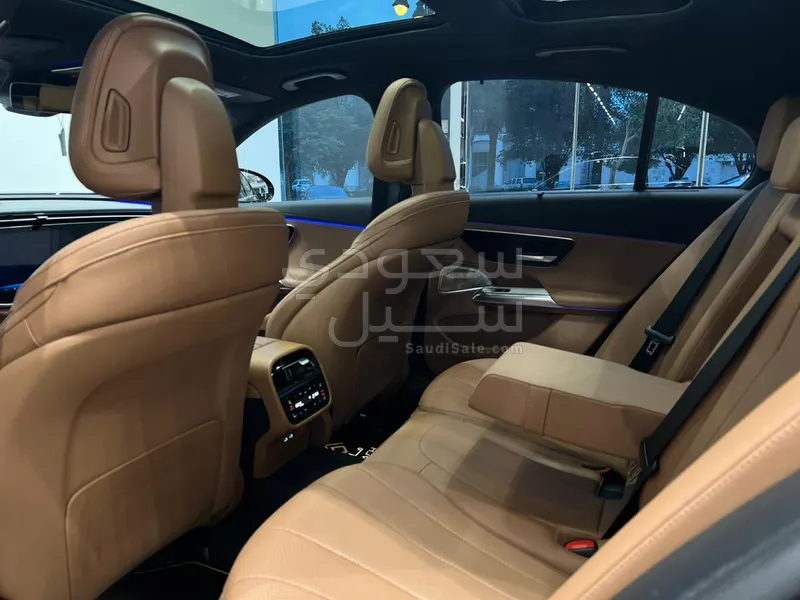 2024 مرسيدس - بنز إي 180