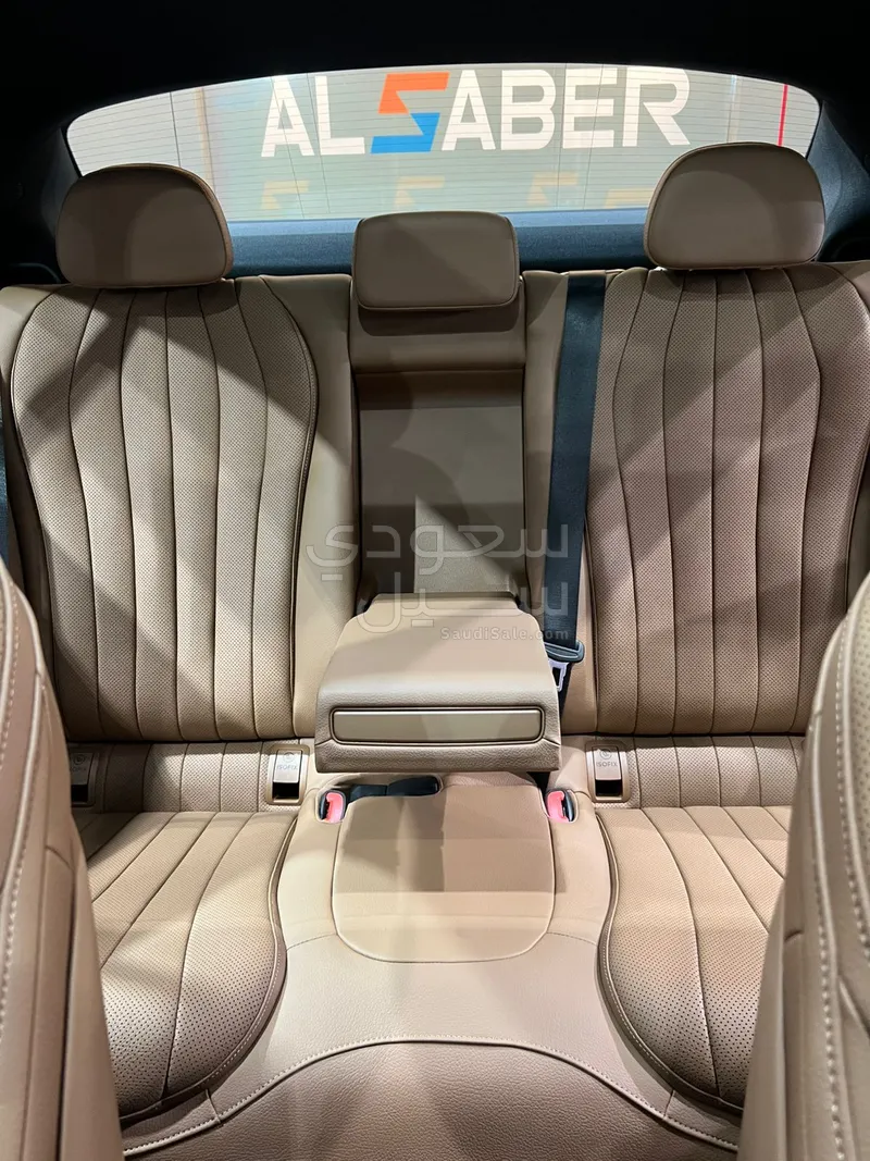 2026 Mercedes-Benz E 200