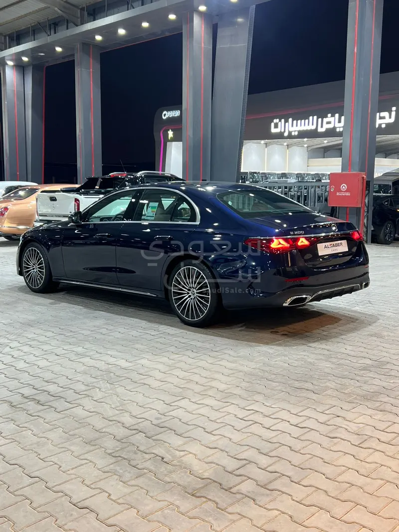 2026 Mercedes-Benz E 200