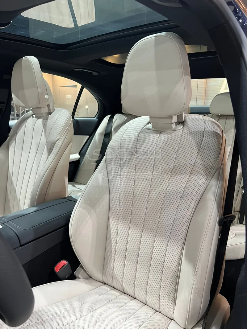 2026 Mercedes-Benz E 200