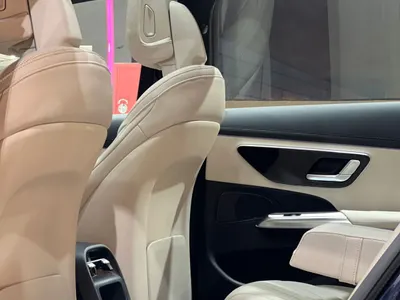 2026 Mercedes-Benz E 200